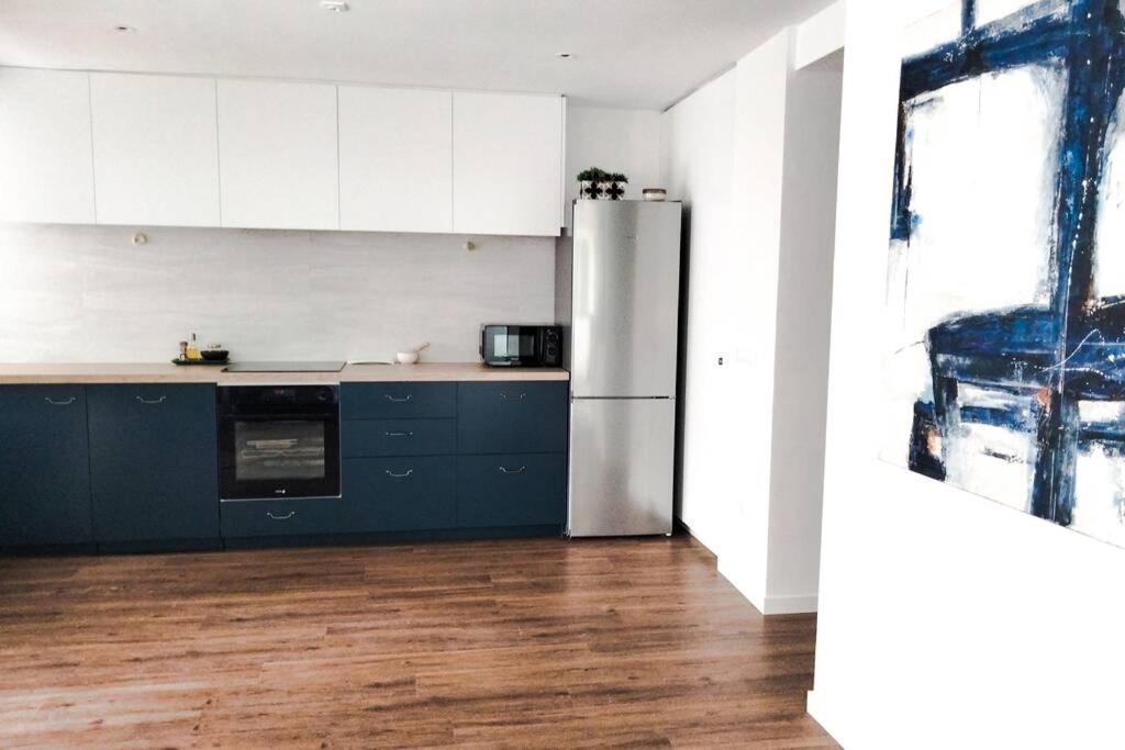 Apartamento Recien Reformado En Primera Linea Con Vistas A La Playa De La Almadraba Benicàssim Kültér fotó