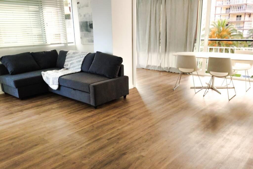 Apartamento Recien Reformado En Primera Linea Con Vistas A La Playa De La Almadraba Benicàssim Kültér fotó